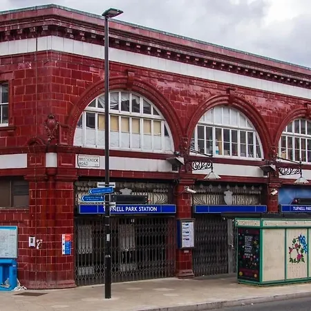 Great Value London Apartment With Garden In Tufnell Park Near Emirates Stadium And 10 Mins To Kings Cross Exterior photo
