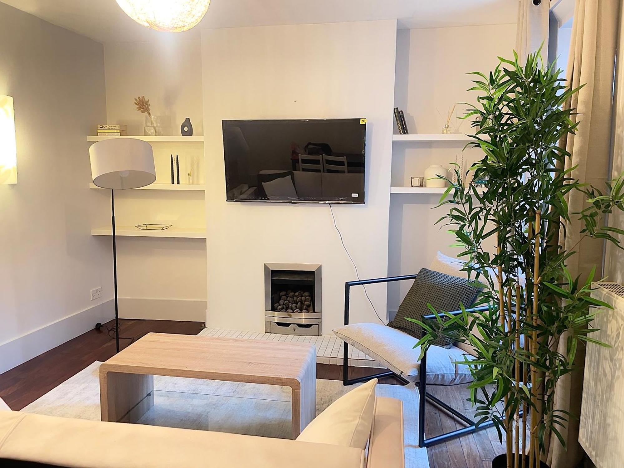 Great Value With Garden In Tufnell Park Near Emirates Stadium And 10 Mins To Kings Cross London